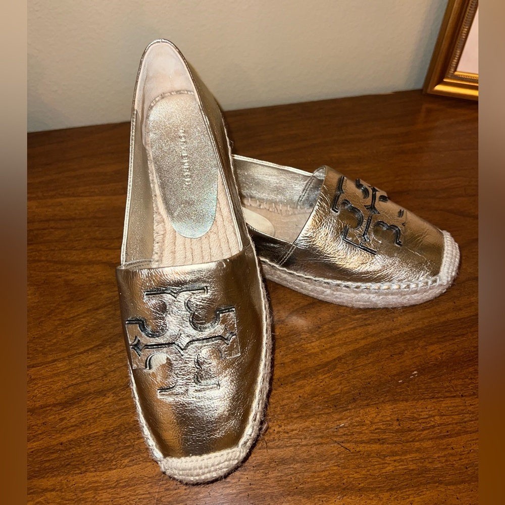 NWT TORY BURCH Ines Metallic Logo Espadrilles